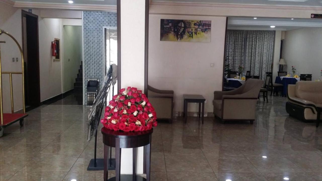 Southern Addis Hotel Exteriér fotografie